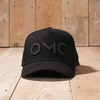 PITCH BLACK CAP